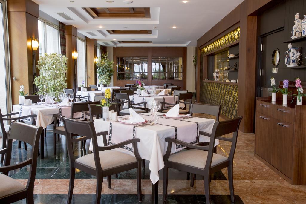 Fame Residence Kemer & Spa    Kemer -Antalya