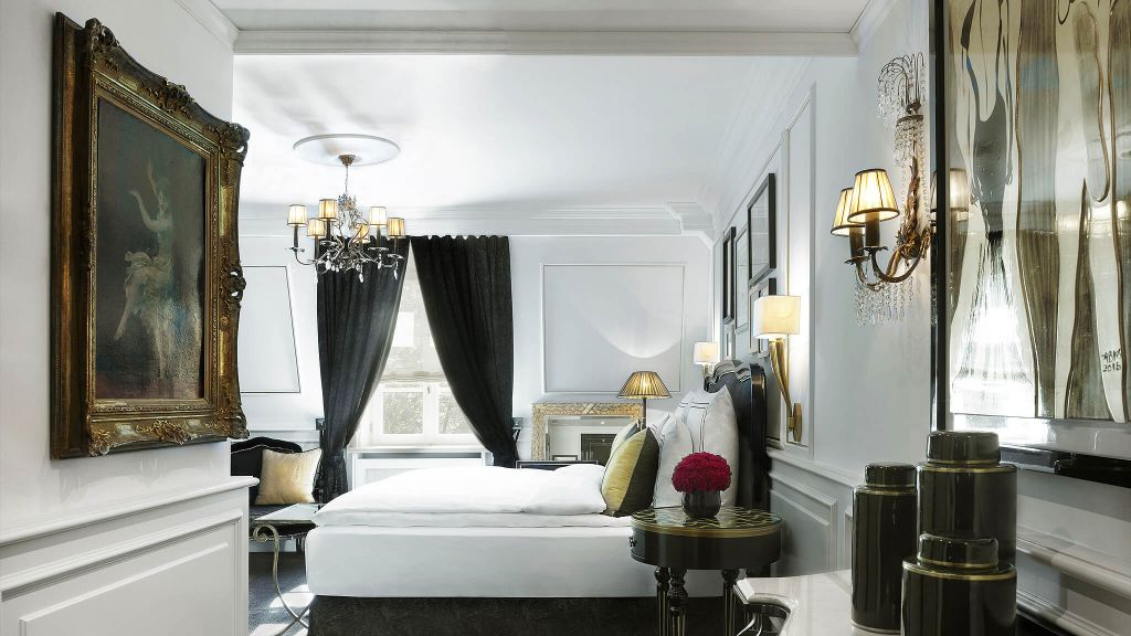 Patrick Hellmann Schlosshotel   Berlin