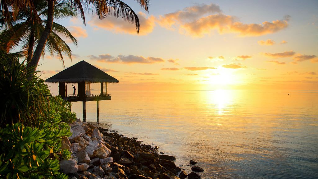 002804-07-OneAndOnly_ReethiRah_Wellness_Spa_ChiPavilion_SunriseYoga_HR One&Only Reethi Rah, Maldives
