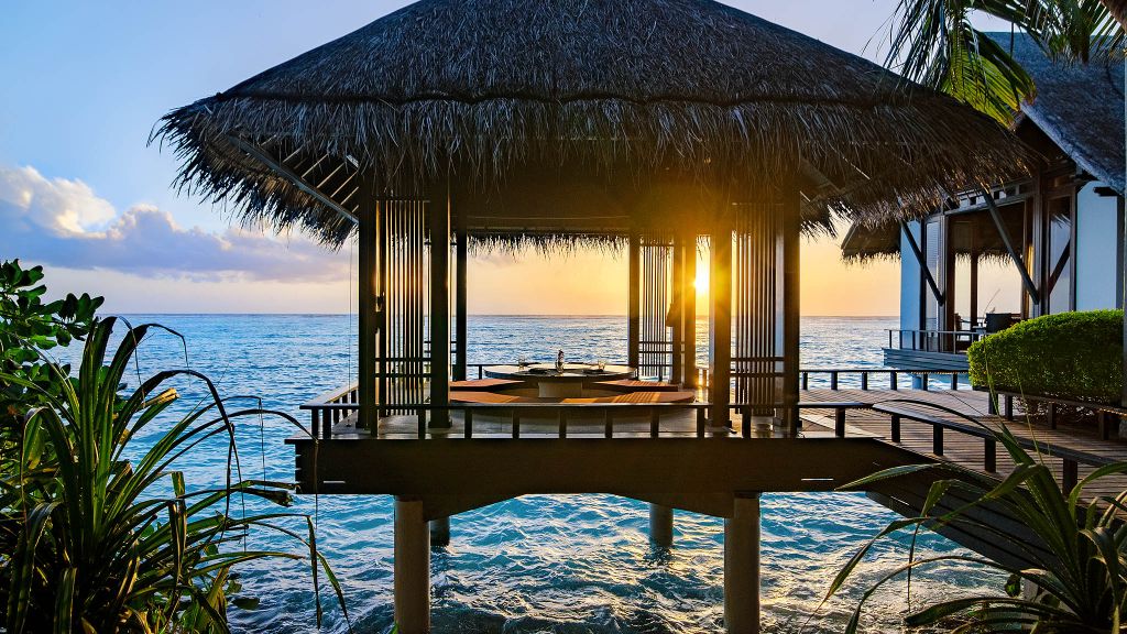 002804-16-OneAndOnly_ReethiRah_FAndB_Tapasake_OverwaterPavilion_HR copy One&Only Reethi Rah, Maldives