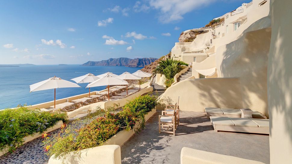005435-13-lux3022ex-166856-Hotel-Exterior Mystique Santorini