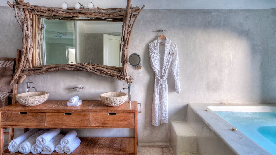 005435-15-lux3022gb-166842-Stylish-Guest-Bathroom Mystique Santorini