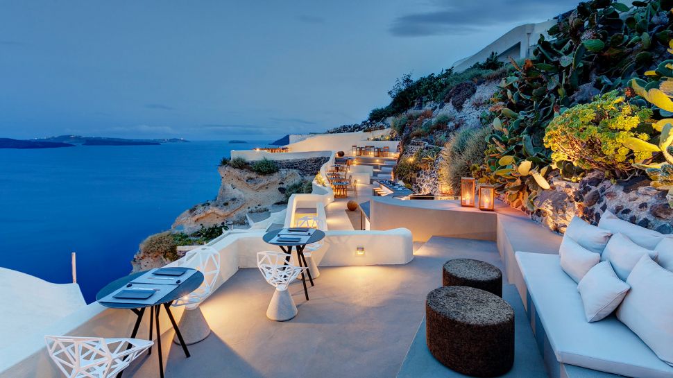 005435-39-lux3022re-155730-ASEA-Restaurant-and-Lounge-with-view-to-the-deep-blue Mystique Santorini