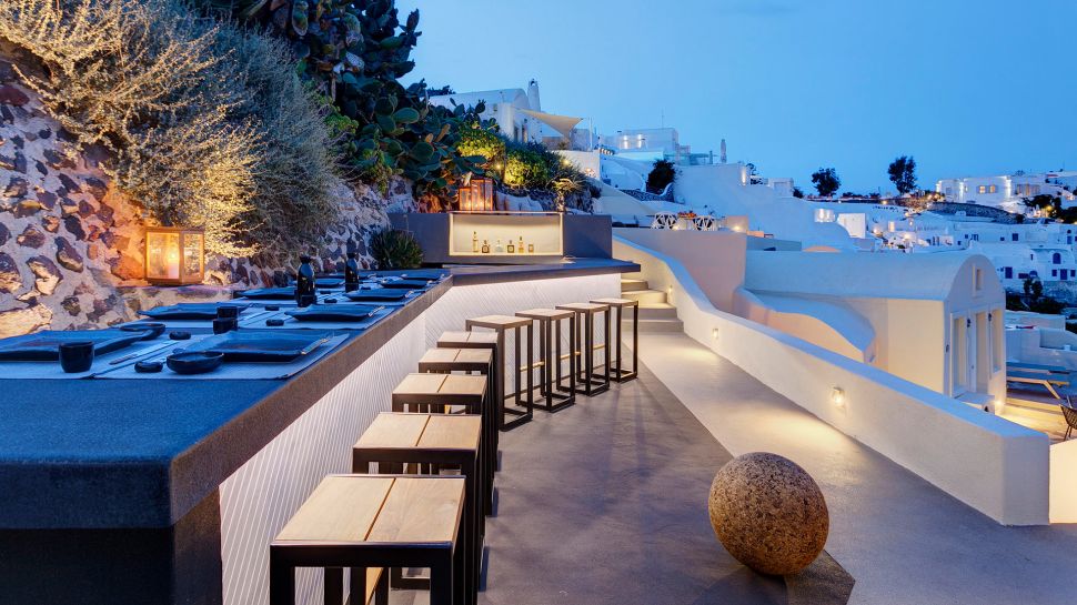 005435-41-lux3022re-155732-ASEA-Restaurant-and-Cocktail-Bar Mystique Santorini