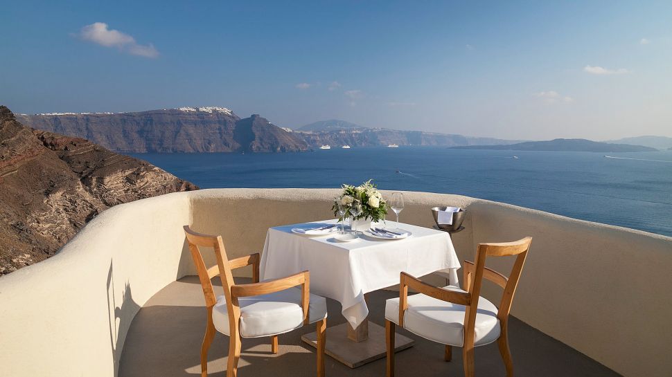 005435-46-lux3022re-166849-Private-Dining Mystique Santorini