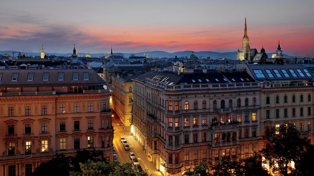 010772-01-View from Atmosphere Rooftop Bar The Ritz-Carlton, Vienna