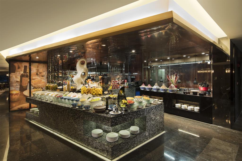 126183197 Hilton Guangzhou Tianhe