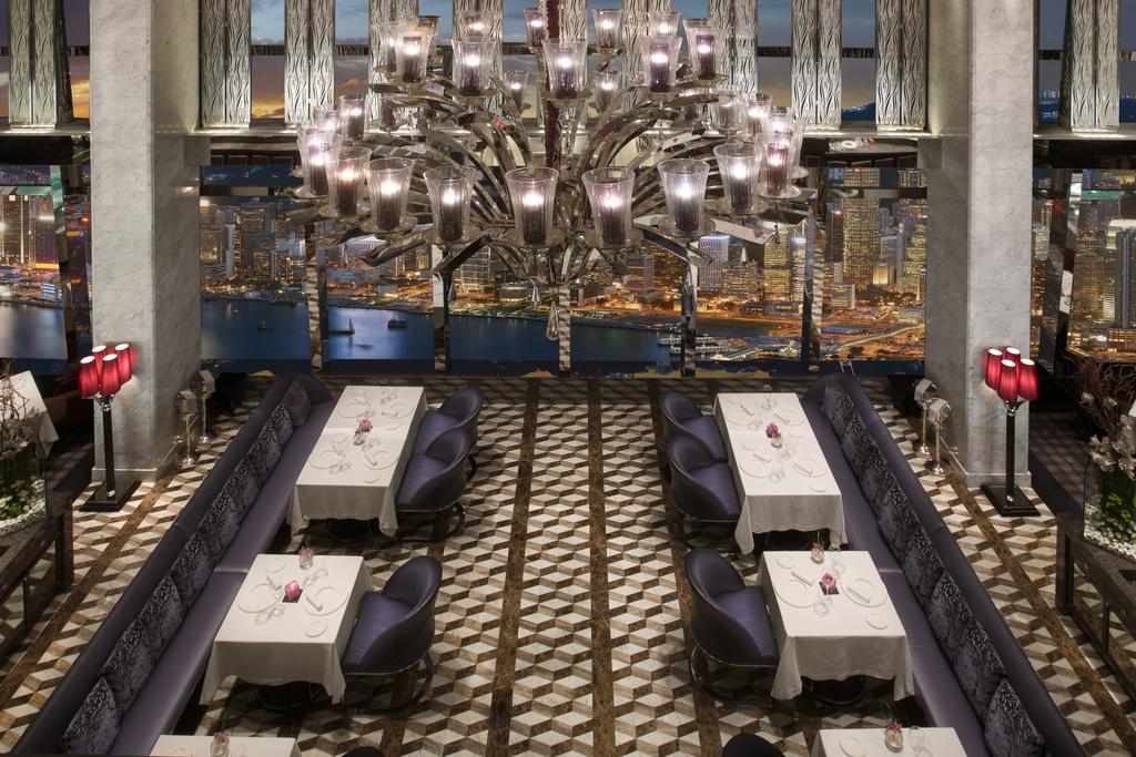 62878000 The Ritz-Carlton, Hong Kong