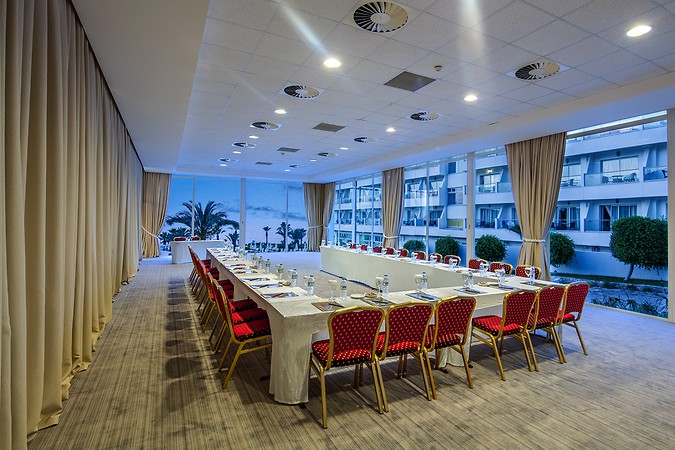 Acapulco Resort Convention & Spa