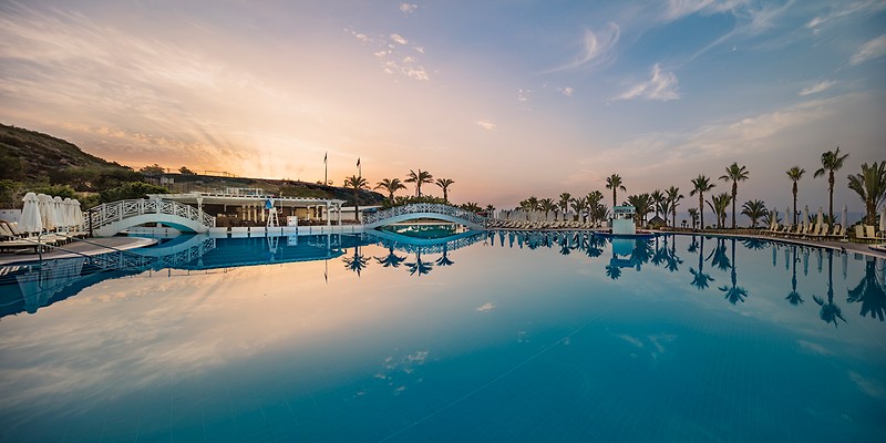 Acapulco Resort Convention & Spa