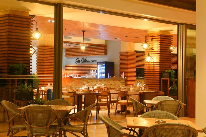 Acapulco Resort Convention & Spa