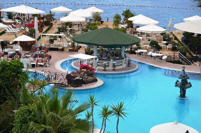 Rocks-Hotel-Casino-Genel-262815 Rocks Hotel & Casino