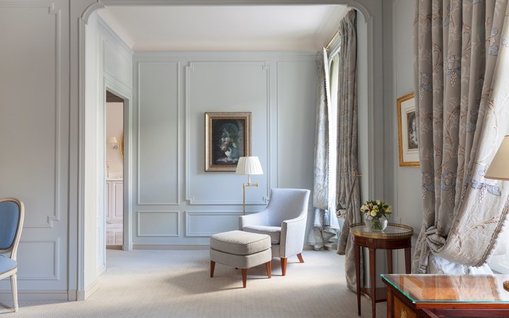 lw0612_100640118_720x450 Le Bristol Paris