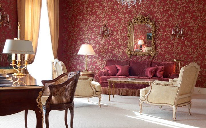 lw0612_39234845_720x450 Le Bristol Paris