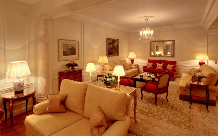 lw0612_43525123_720x450 Le Bristol Paris