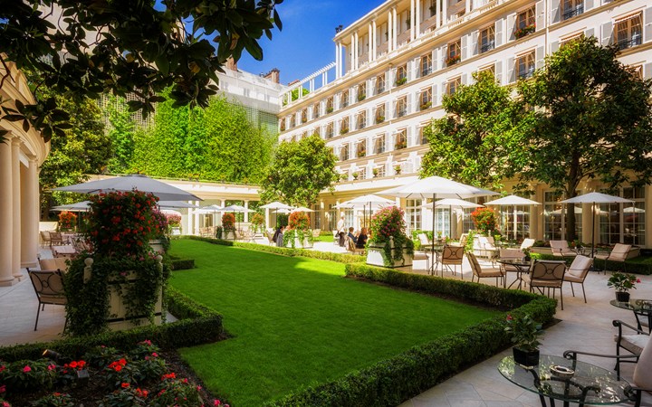 lw0612_53748644_720x450 Le Bristol Paris
