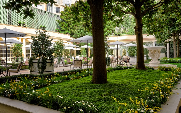 lw0612_53748660_720x450 Le Bristol Paris