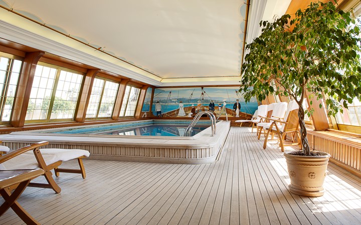 lw0612_80395453_720x450 Le Bristol Paris