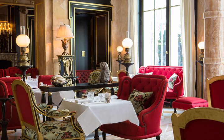 lw0645_75907960_720x450 La Réserve  Paris Hotel & Spa