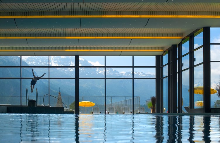 lw1616_32442052_790x490 Suvretta House