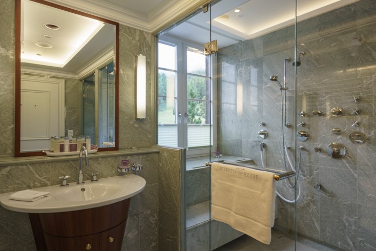 lw1616_72988504_790x490 Suvretta House