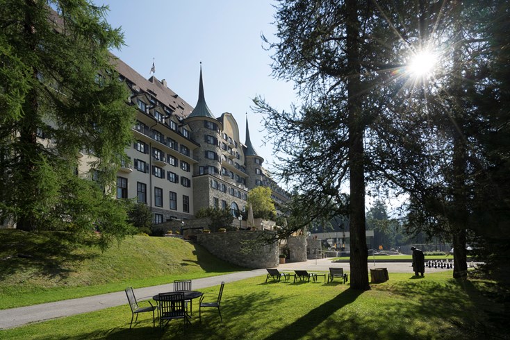 lw1616_72988993_790x490 Suvretta House