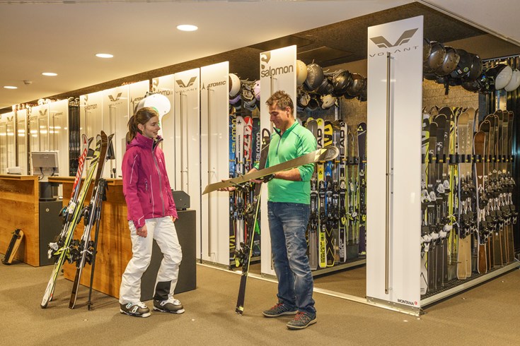 lw1616_77498742_790x490 Suvretta House