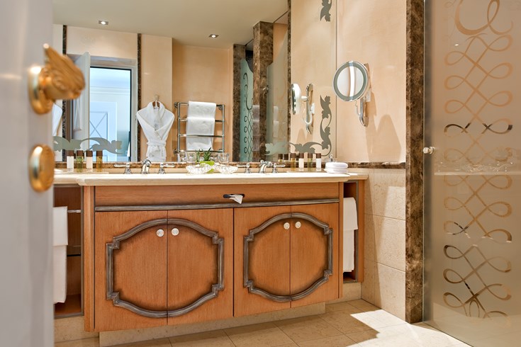 lw1641_66974520_790x490 Carlton Hotel St. Moritz