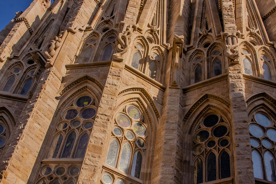 Sagrada Familia: Skip-the-Line Guided Tour with Towers