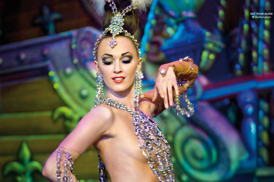 tour_img-1396992-145 Paris: Moulin Rouge Show with Champagne