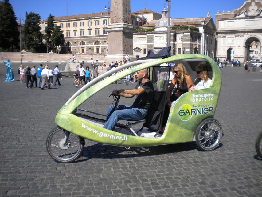 Best of Milan: 2-Hour Rickshaw Tour Milan