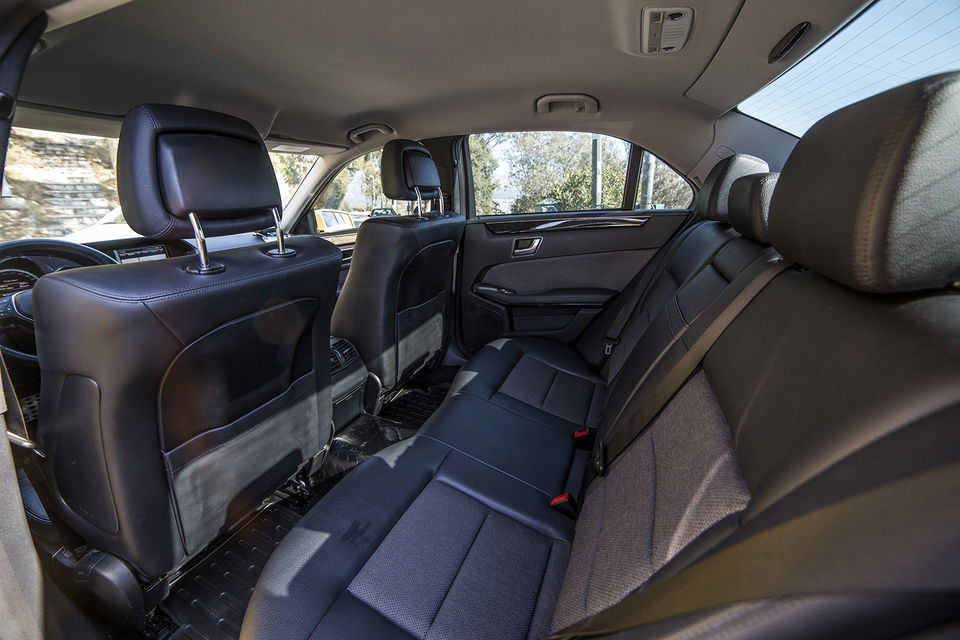 Piraeus Port: Taxi Transfer to or from Hotels in Athens