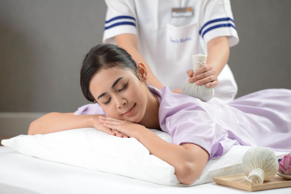 Bangkok: Let’s Relax Spa – Ekkamai Branch