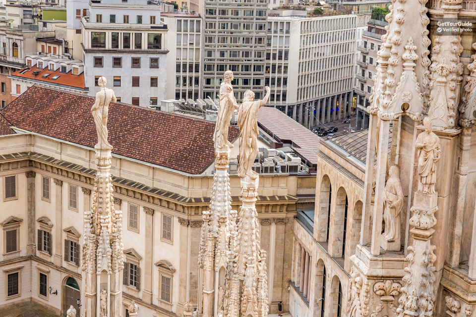 Milan: Skip-the-Line Tour of the Rooftop of the Duomo
